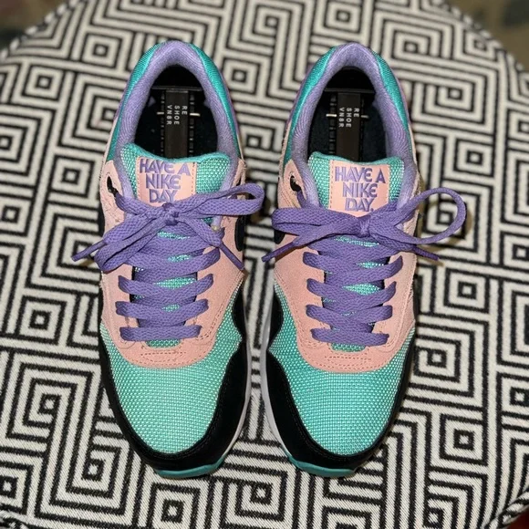 Nike Air Max 1 "Have A Nike Day" Sneakers- Teal, Purple, Pink, Black- Women’s 7 - Picture 4 of 12
